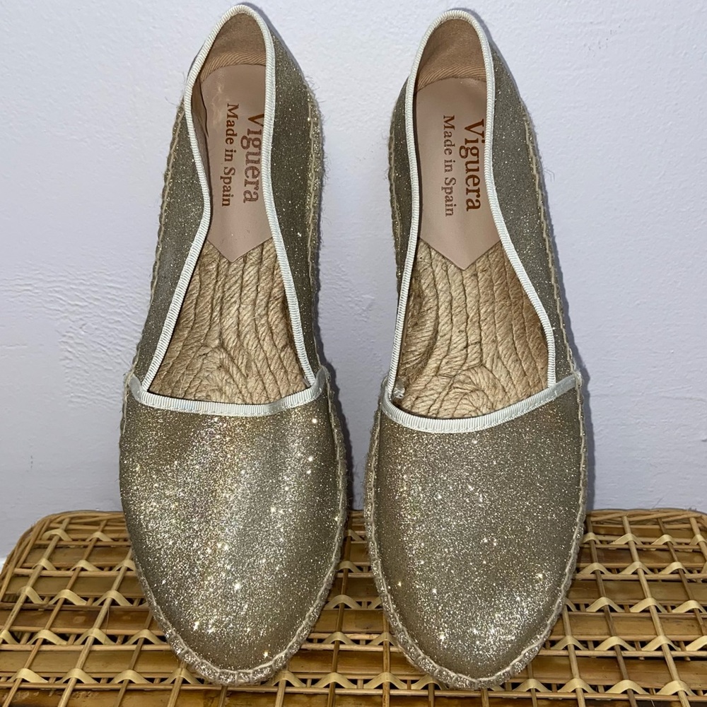 Viguería Sparkly Gold Canvas Espadrilles Spain Size 40 Fits US Sizes 7.5-8
